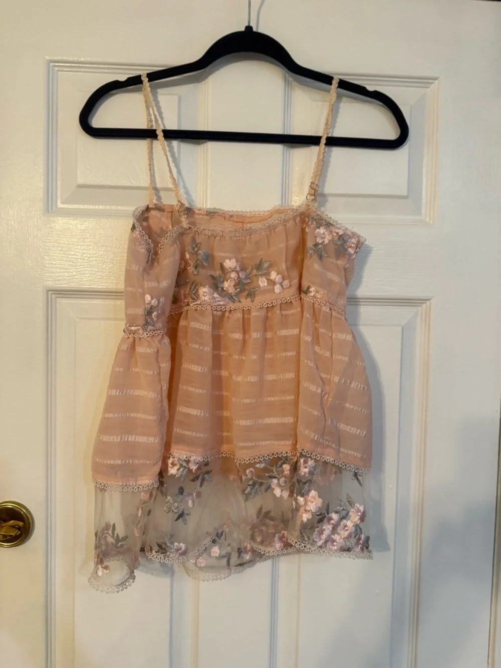 POL Pink Floral Embroidered Mesh Peplum Cami - Picture 3 of 5